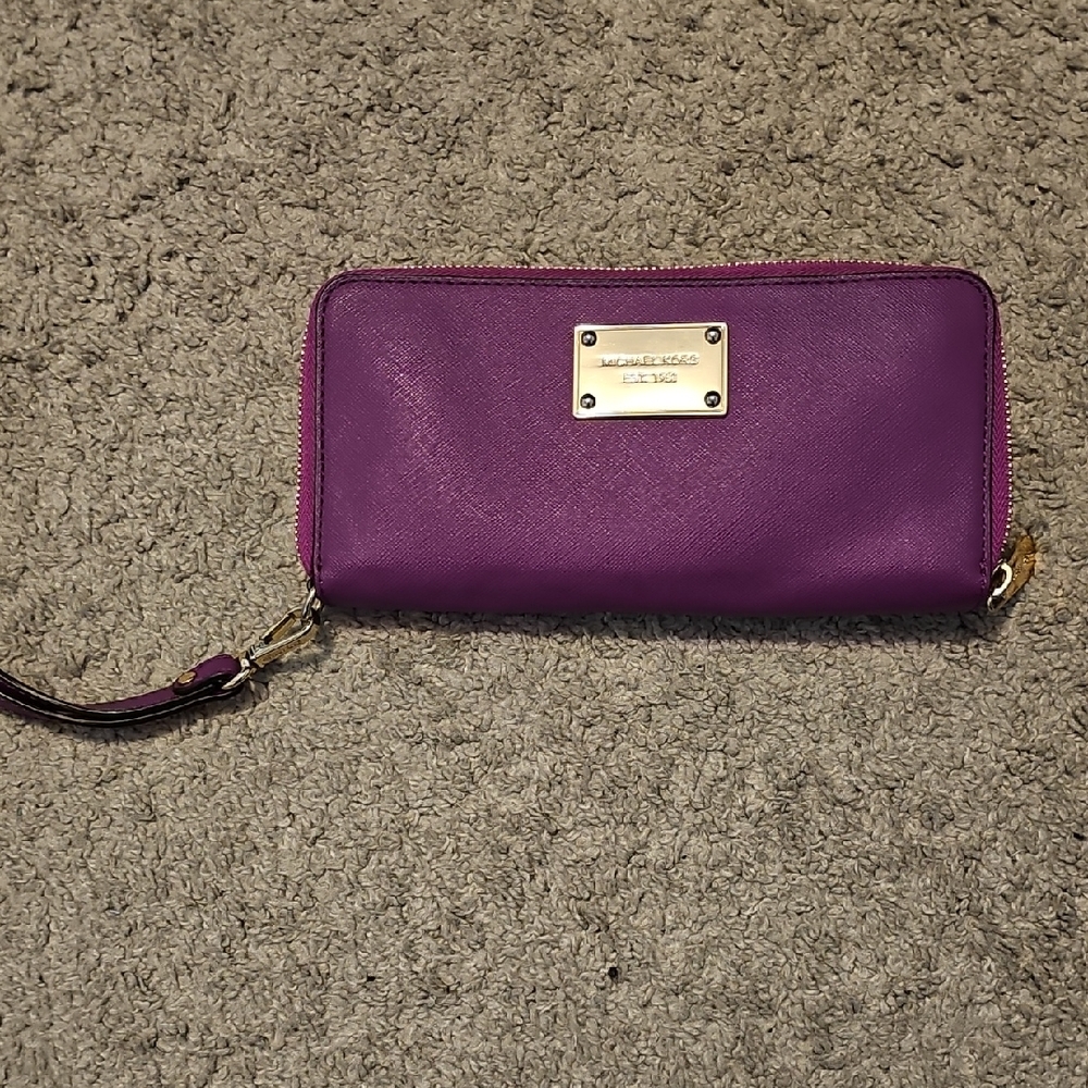 Micheal Kors Vibrant Purple Women's Wallet